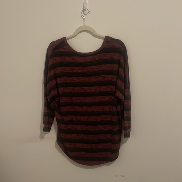 American Eagle Outfitters 3/4 Sleeve Striped Top Size Small - Picture 4 of 4